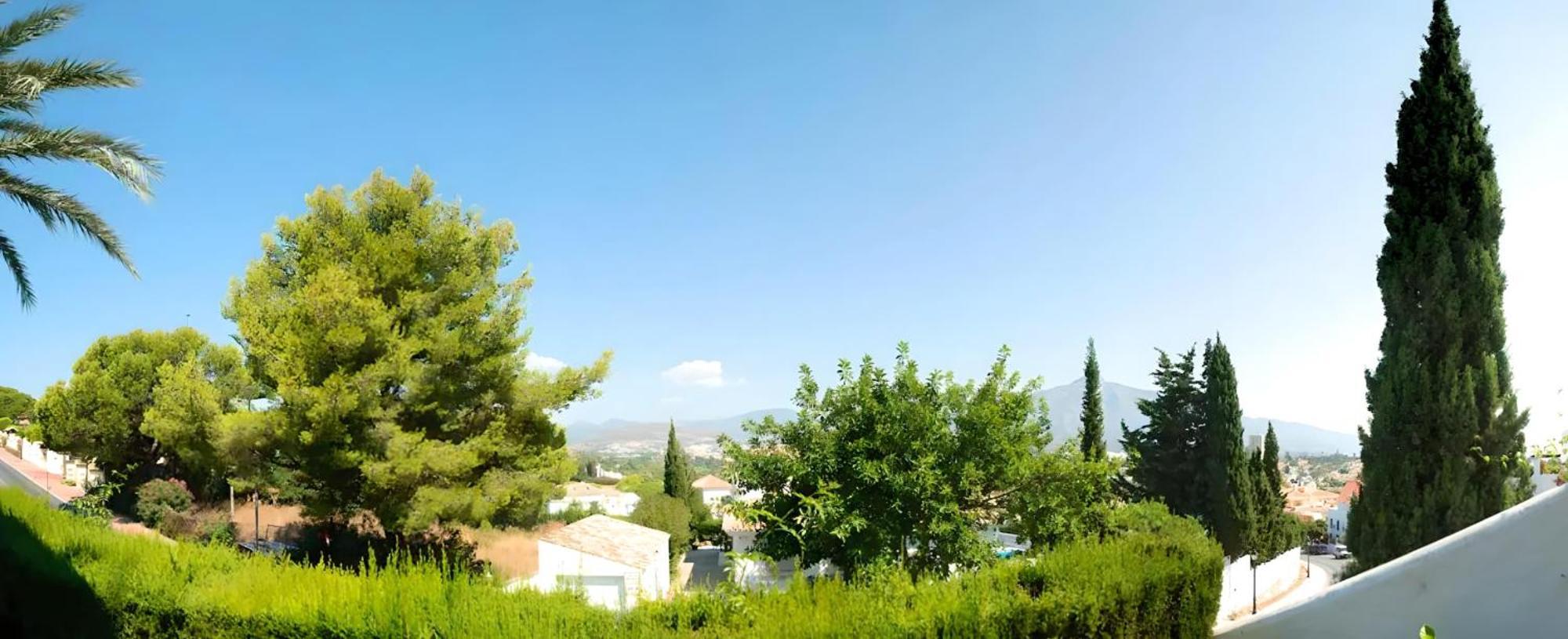 Gorgeous 2br Apt. W/ Mountain View Puerto Banus Ferienhaus Marbella